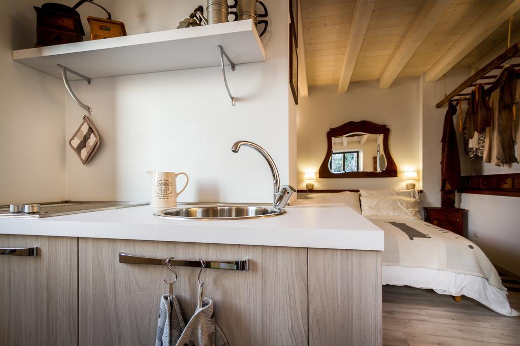 Le Casette Apartments - byMyHomeinComo Blevio Extérieur photo